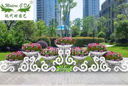 ��������  G-B33